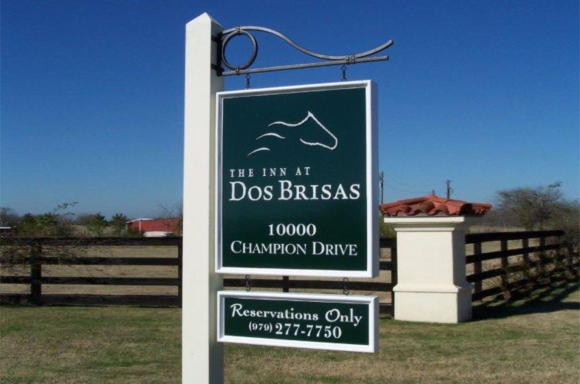 The inn at Dos Brisas ID sign