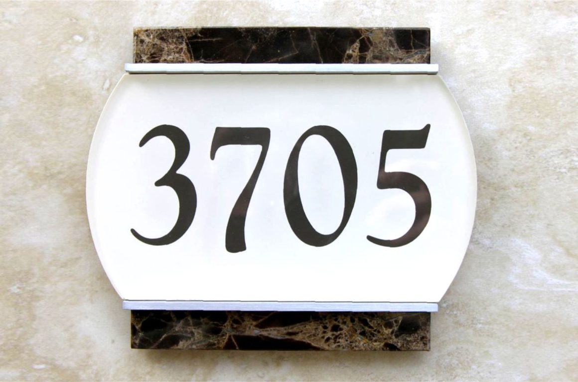 door unit plaques